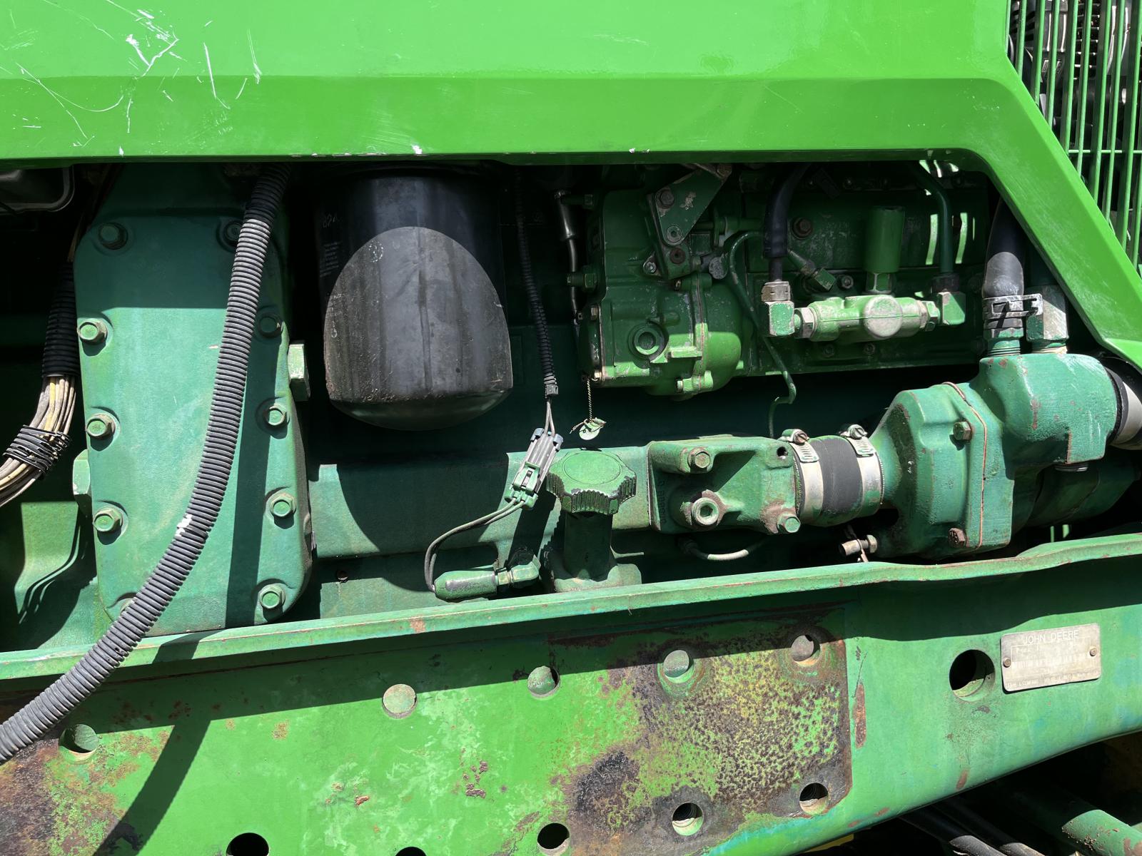 ./imagenes/INVOICE/2019/17576/TRACTOR JOHN DEERE 7800 (36).JPG